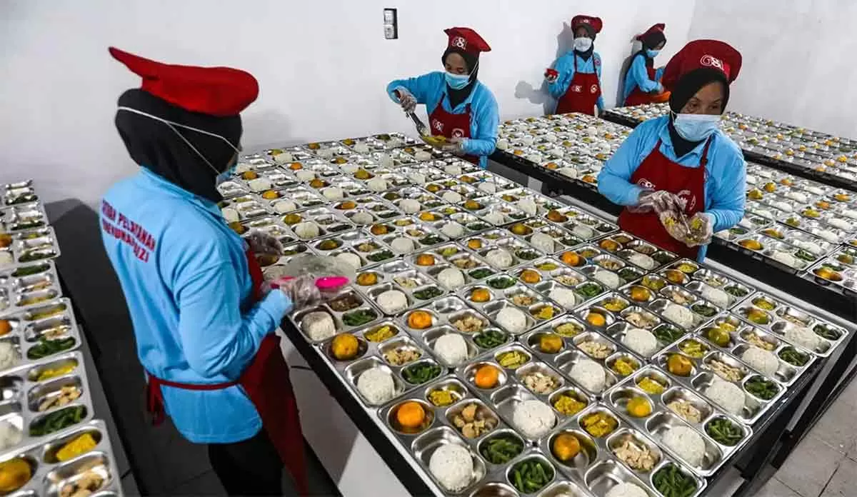 Keracunan Akibat Program Makan Bergizi Gratis: Tantangan Baru di Balik Niat Baik